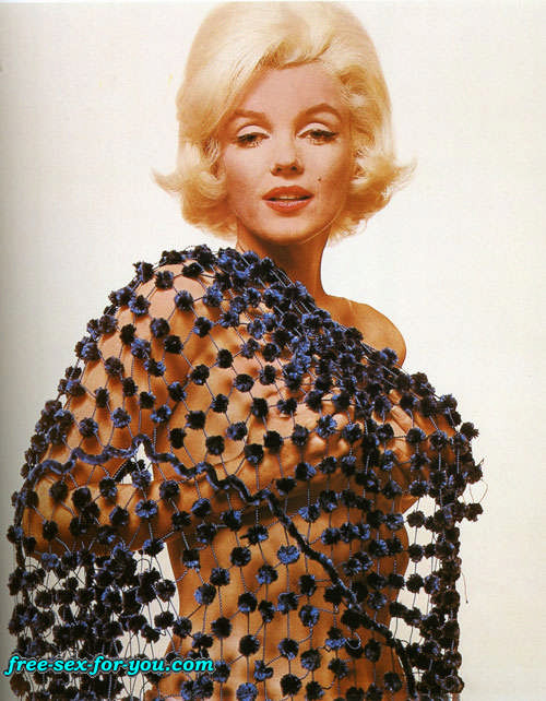 Marilyn Monroe showing her nice tits in see thru and posing nude #75422479