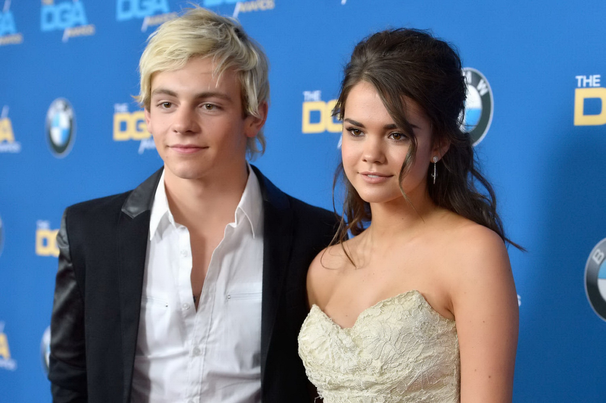 Maia mitchell vollbusig in einem weißen schlauchkleid bei der 66th annual directors guild of amer
 #75184232