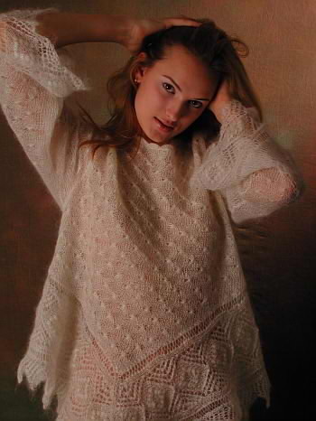 Rubia desnudándose y abriéndose
 #74100863