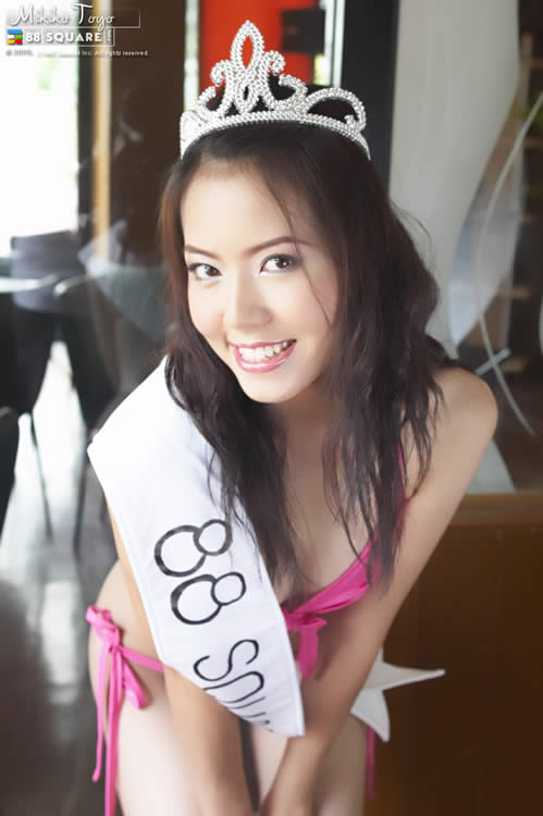 Asian beauty queen spreading #70028949
