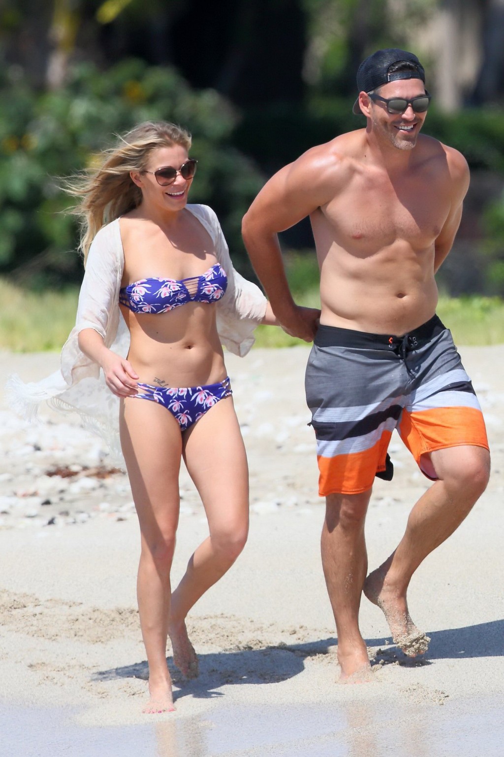 LeAnn Rimes wearing two skimpy bikini sets at the beach in Hawaii #75192855