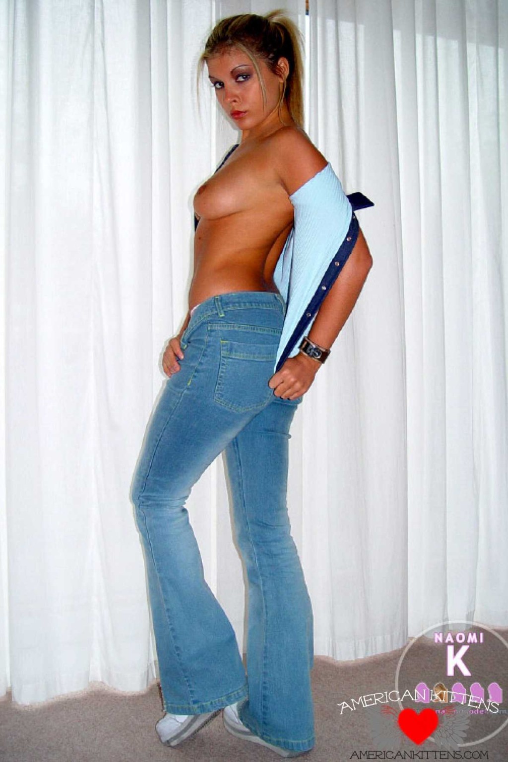 Naomi topless yahoo sie ist so heiß ich liebe die geblümten Höschen und engen Jeans ya
 #77153736