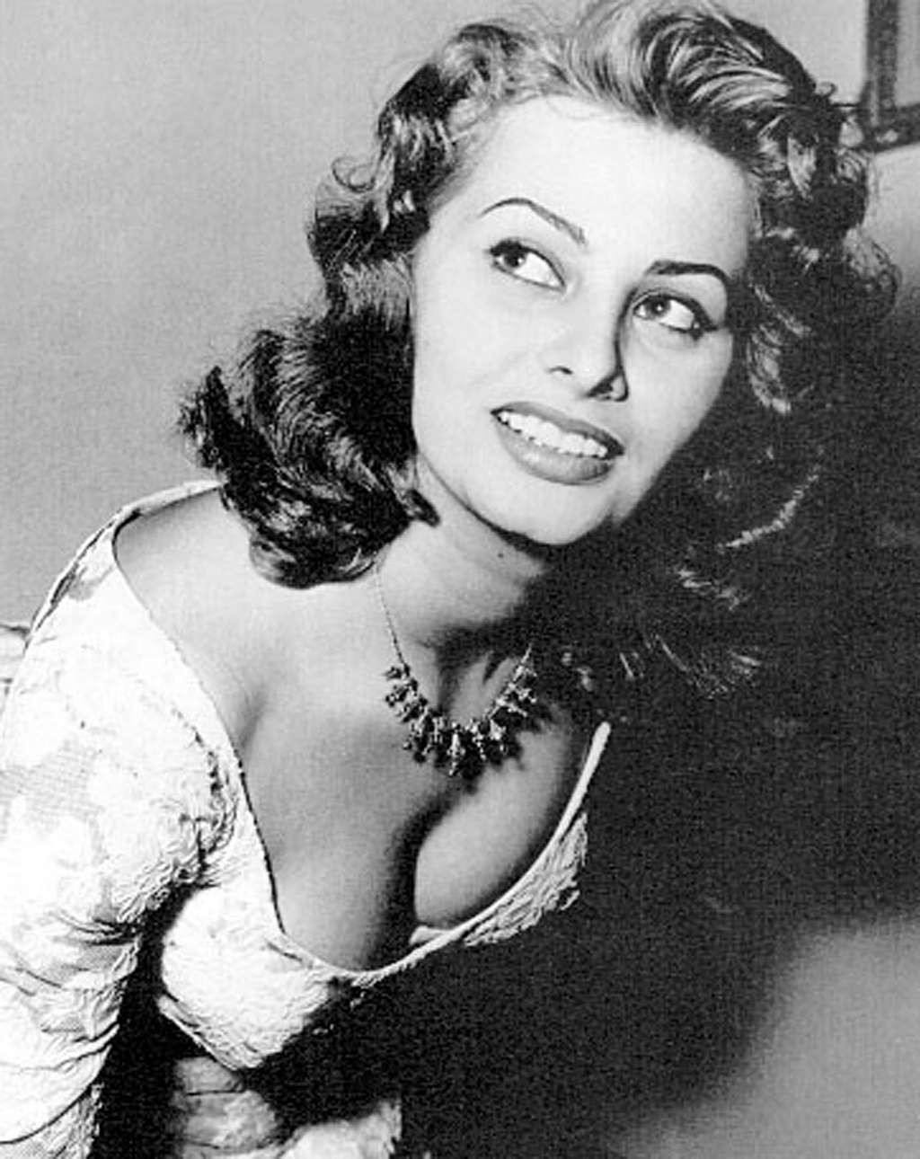 Sophia Loren showing her nice big tits paparazzi shoots #75354204