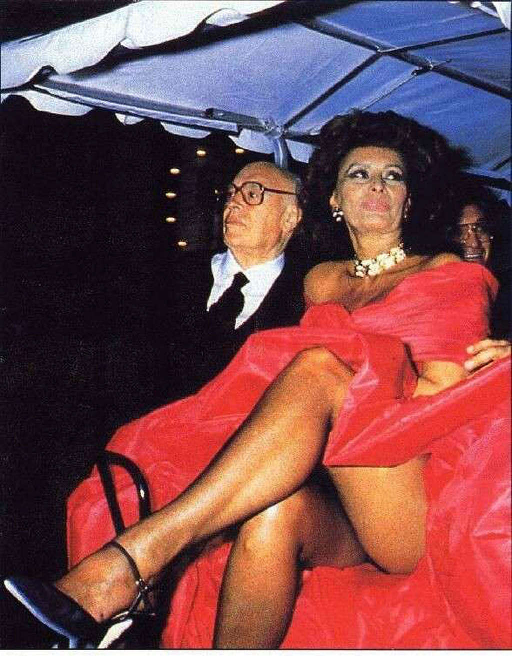 Sophia Loren showing her nice big tits paparazzi shoots #75354207
