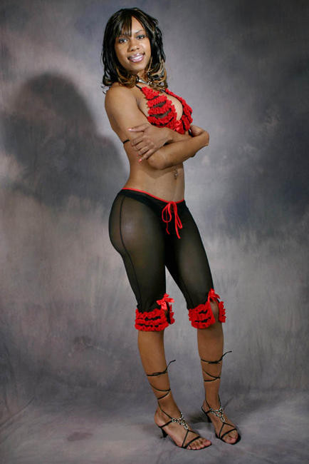 Ebony shemale model SexxxyJade in black and red #79337800