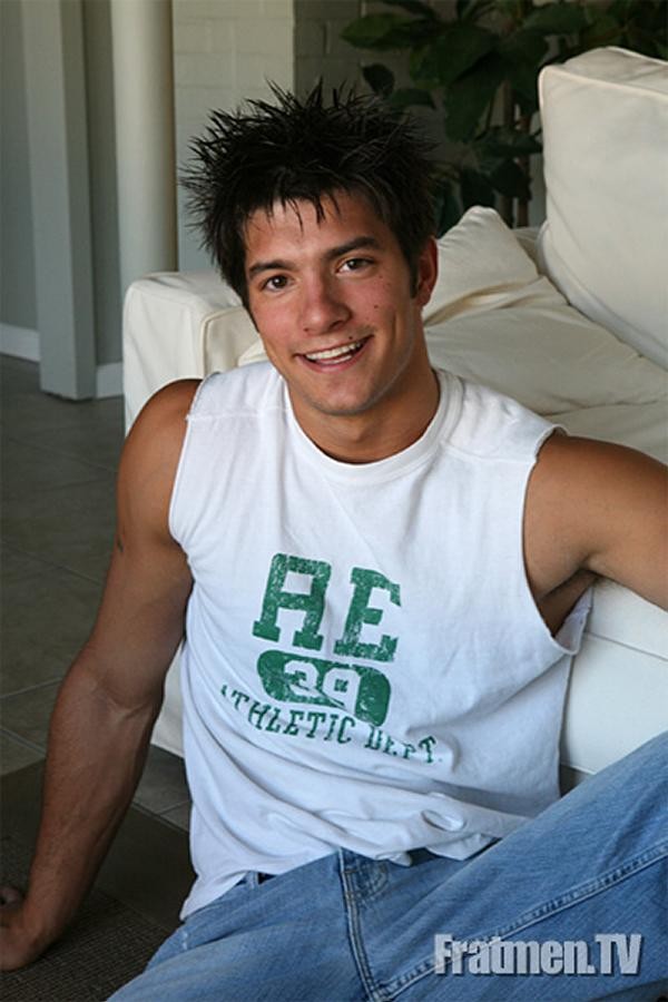 Nackter sexy Burschenschaftler
 #76997998