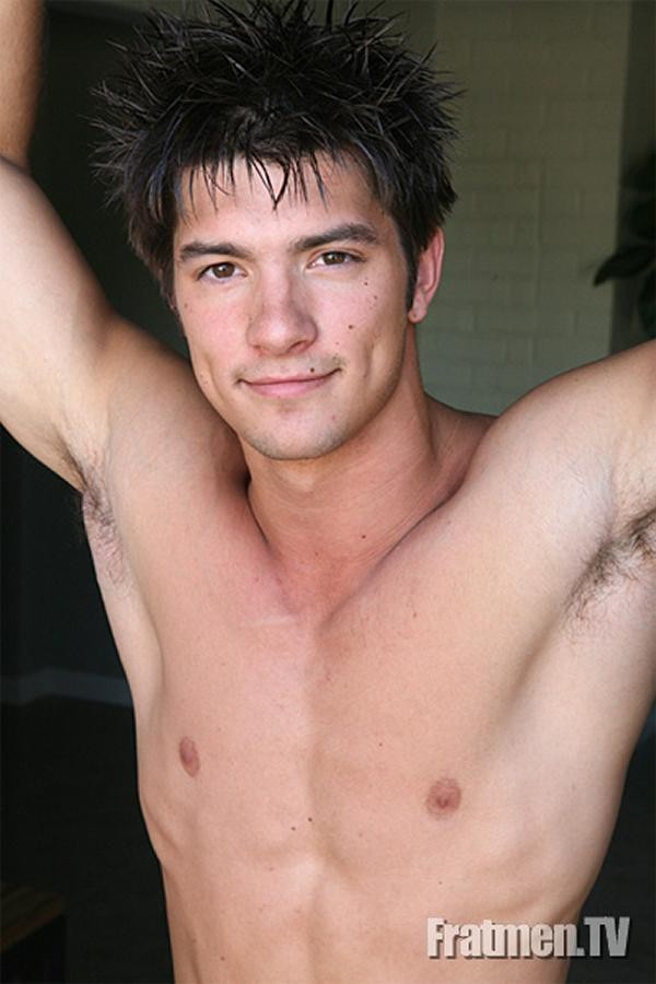 Nackter sexy Burschenschaftler
 #76998023