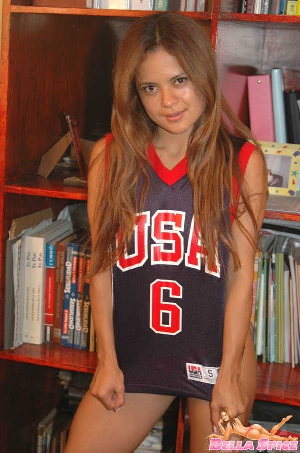 Bella shows her support to the USA by getting topless #70534009