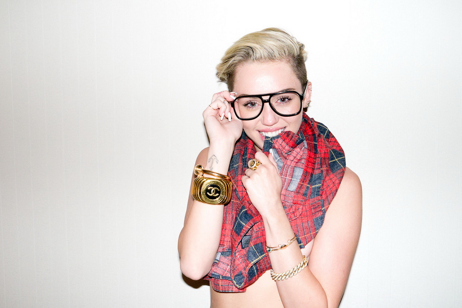 Miley Cyrus topless for Terry Richardson  #70801525