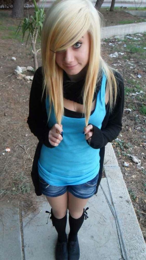 Emo gfs posing and selfshot gallery 11 #68002468