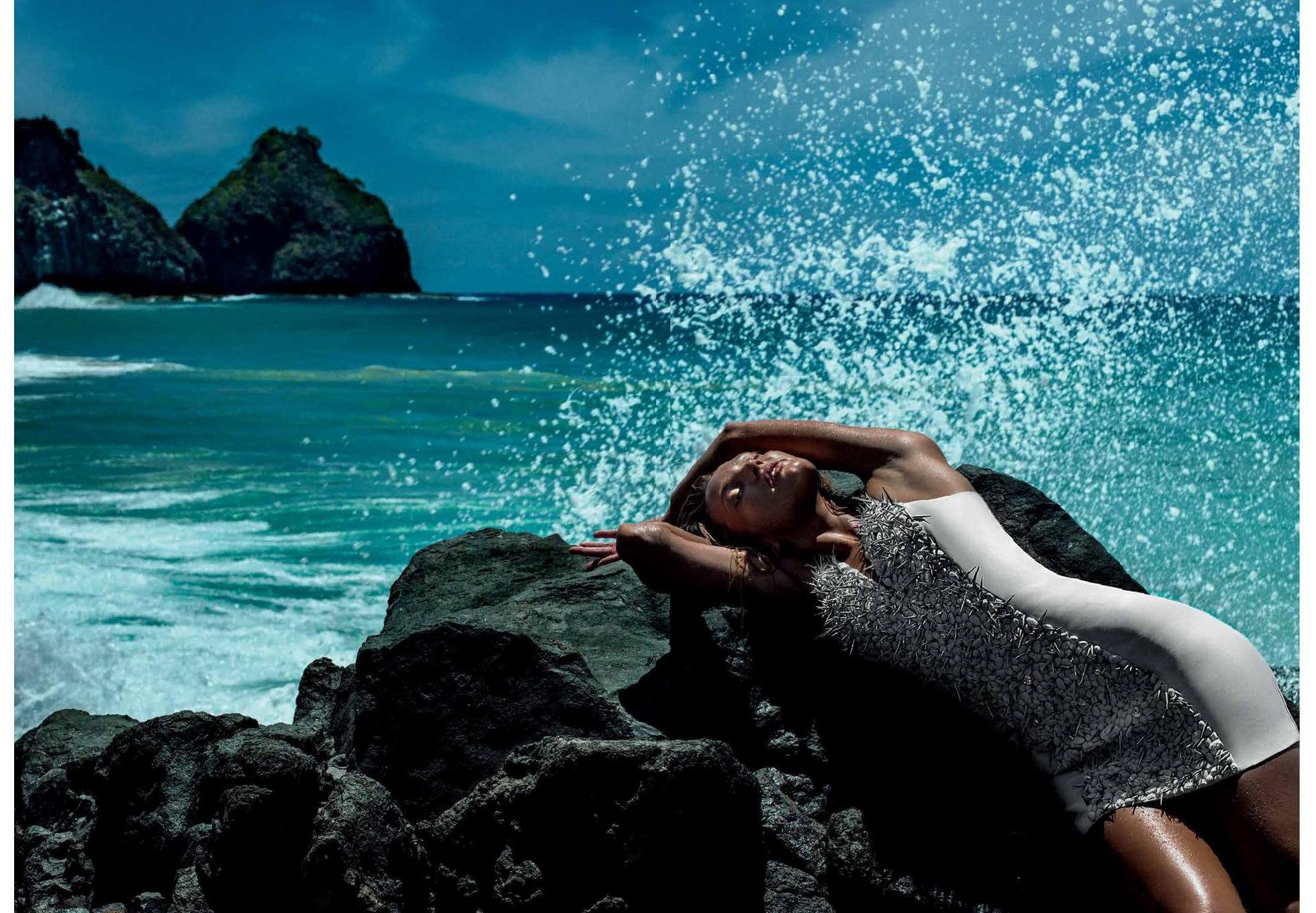 Candice Swanepoel looking very hot in Fernando de Noronha 2014 beach photoshoot #75190234