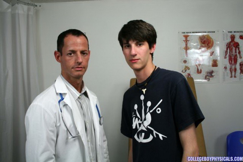 Big cock twink getting his dick checked by a hot gay doctor #76980803