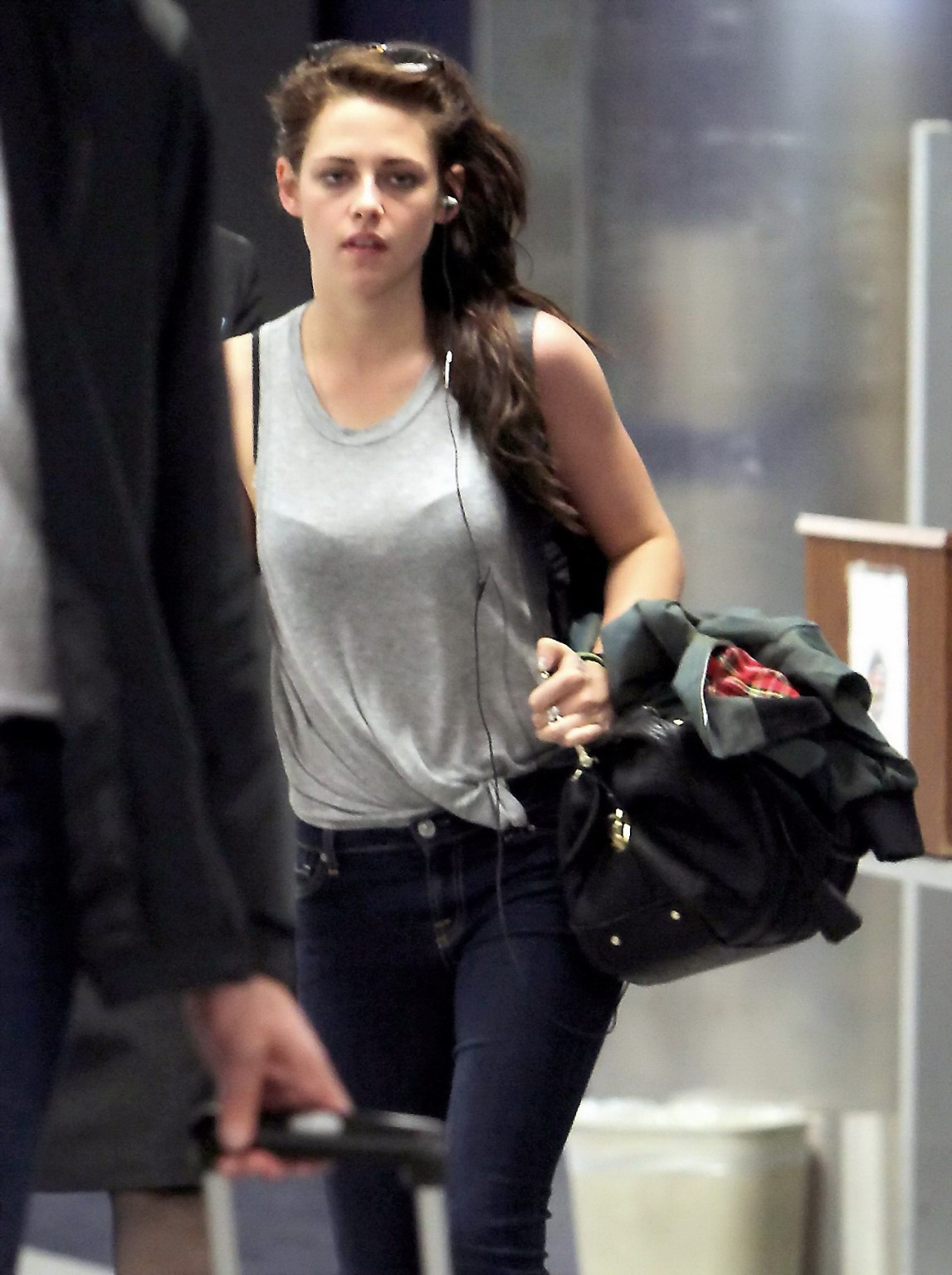 Kristen Stewart see through to bra at LAX Airport in LA #75259267