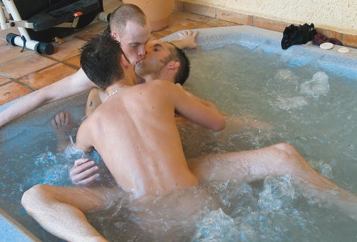 Four gorgeous twinks enjoy sucking and cumming in a warm jacuzzi #76931455