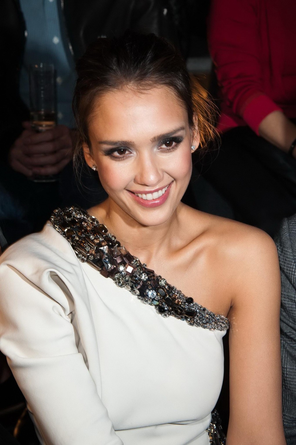 Jessica Alba flashing her panties at Lanvin fashion show in Paris #75271940