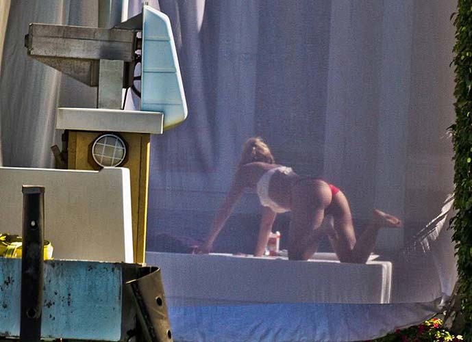 Shakira exposing sexy body and hot ass in thong by the pool #75276982