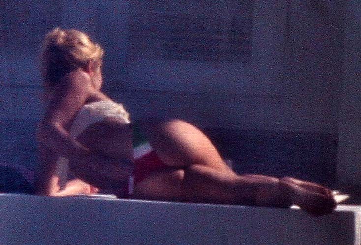 Shakira exposing sexy body and hot ass in thong by the pool #75276988