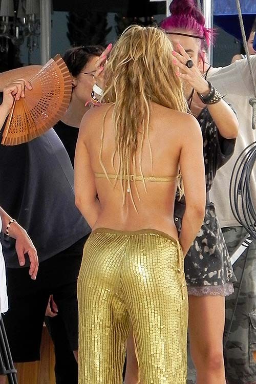Shakira exposing sexy body and hot ass in thong by the pool #75277026