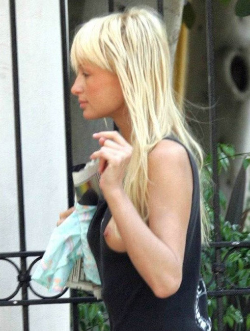 Celebrity blonde sweet babe Paris Hilton nipple slip #75408970