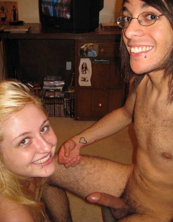 Hot tattooed chick sucks dick until cumshot #75729747