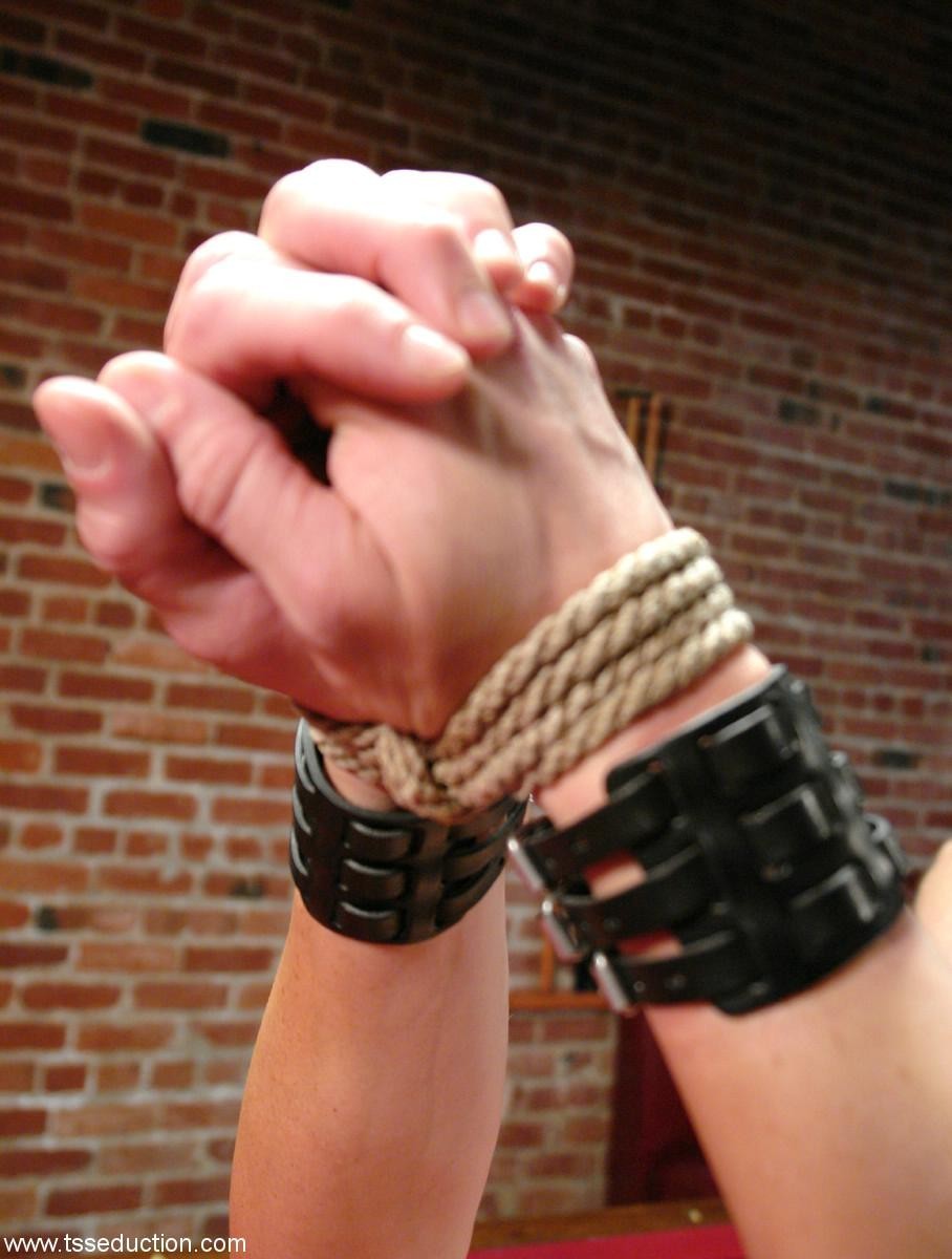 Ts jessica ata y se folla a jim con su enorme polla
 #68715054