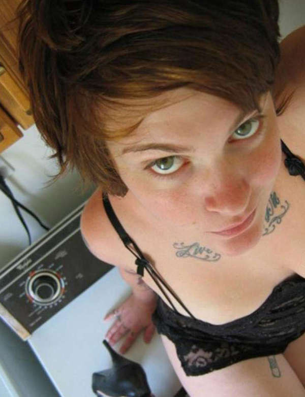 Sexy punk babe's naked selfpics
 #68251089