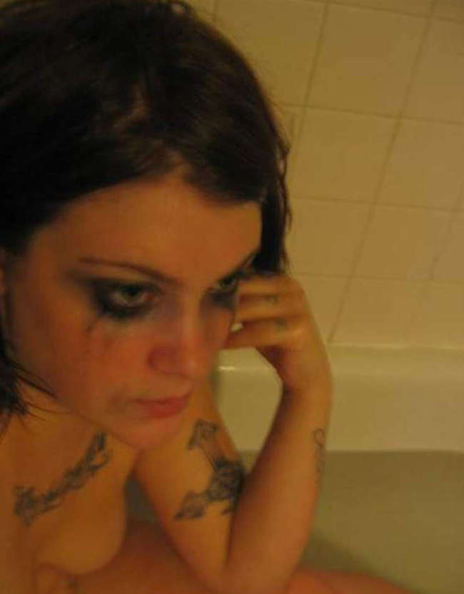 Sexy punk babe's naked selfpics
 #68251161