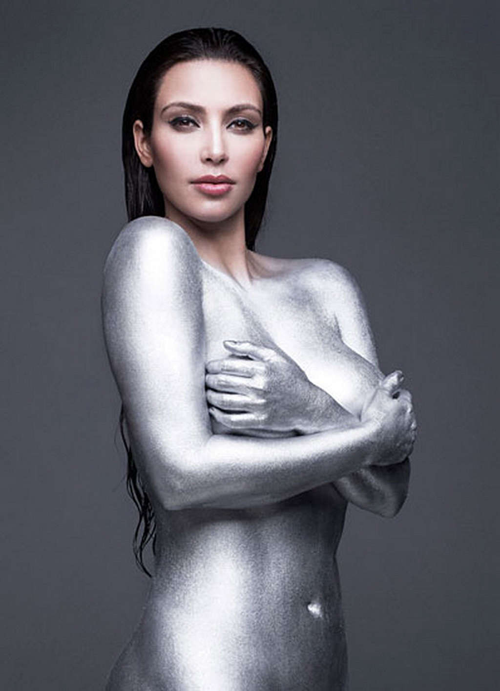 Kim kardashian exposant son corps nu sexy et son énorme décolleté en allant au yoga cla
 #75329538