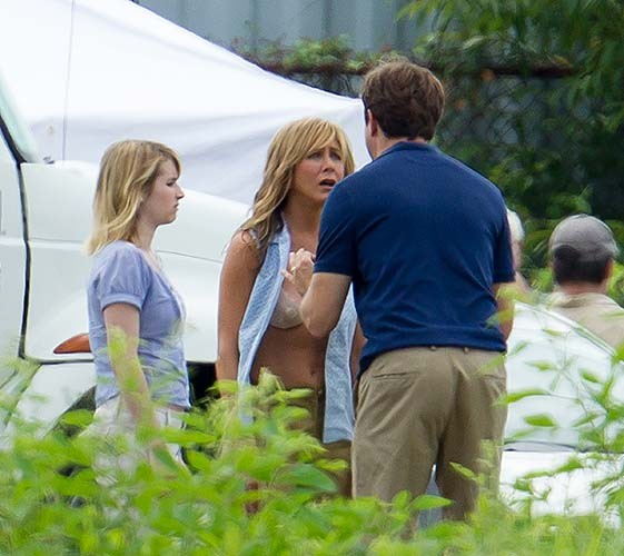 Jennifer Aniston caught in bra and underwear on the set #75254184