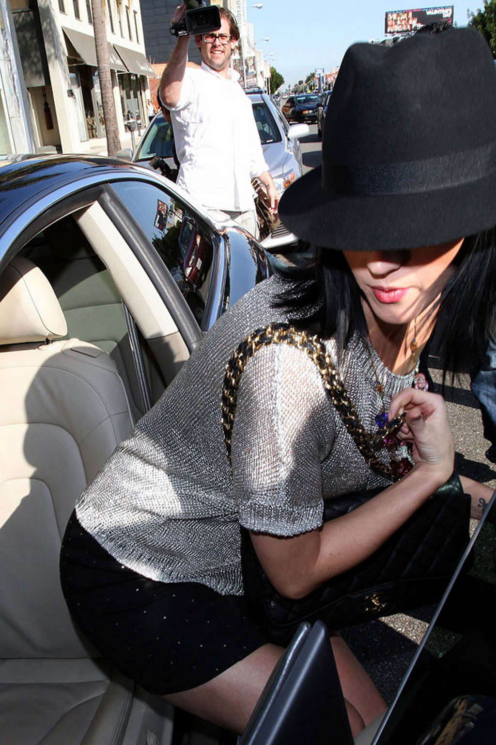 Katy Perry upskirt in car and very leggy in mini skirt paparazzi pictures #75359511