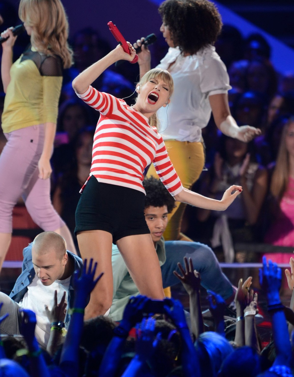 Taylor Swift in tight shorts  blouse getting groped by the crowd while performin #75253313