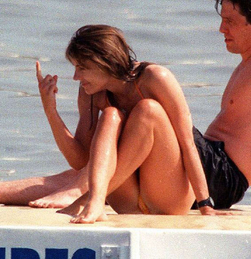 Elizabeth Hurley exposing sexy nude boobs and hot pussy on bech #75332249