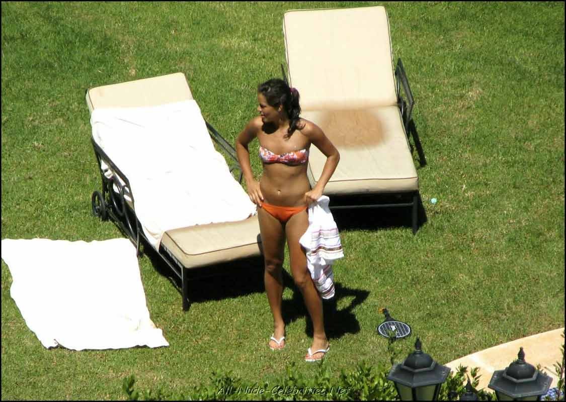 Celebrity babe Ana Ivanovic sunbathing in sexy orange bikini #75402504