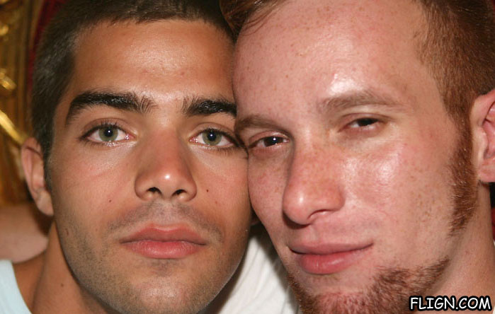 Ces célibataires gays se sont rencontrés sur un site de rencontres pour la plus chaude des fêtes gays dans ces photos de sexe.
 #76957006