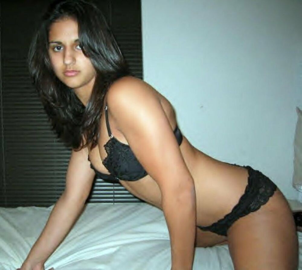 Real indian gfs are posing and naked gallery 61 #77762821
