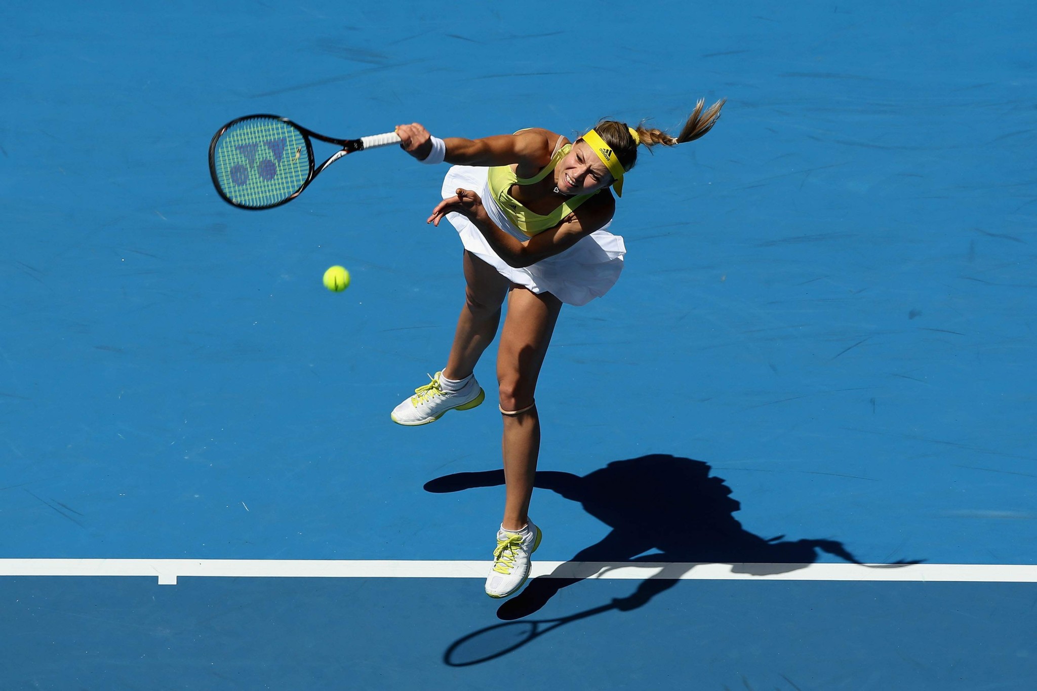 Maria kirilenko blinkt ihr weißes Höschen bei den australischen Open 2013
 #75243158