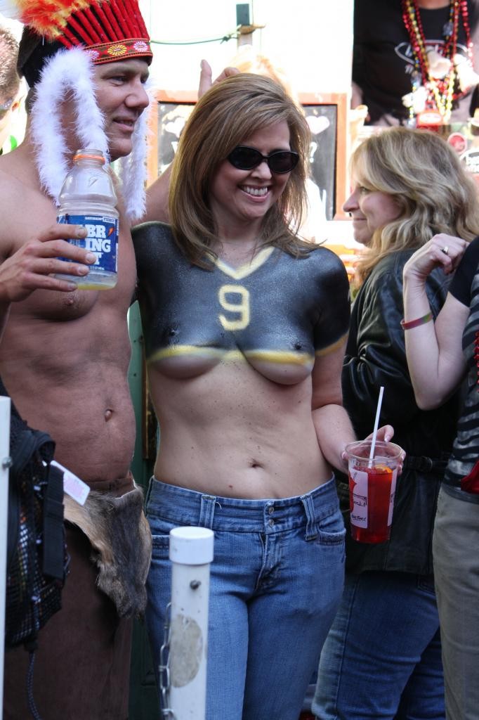 Drunk girls flash tits at Mardi Gras #78599927
