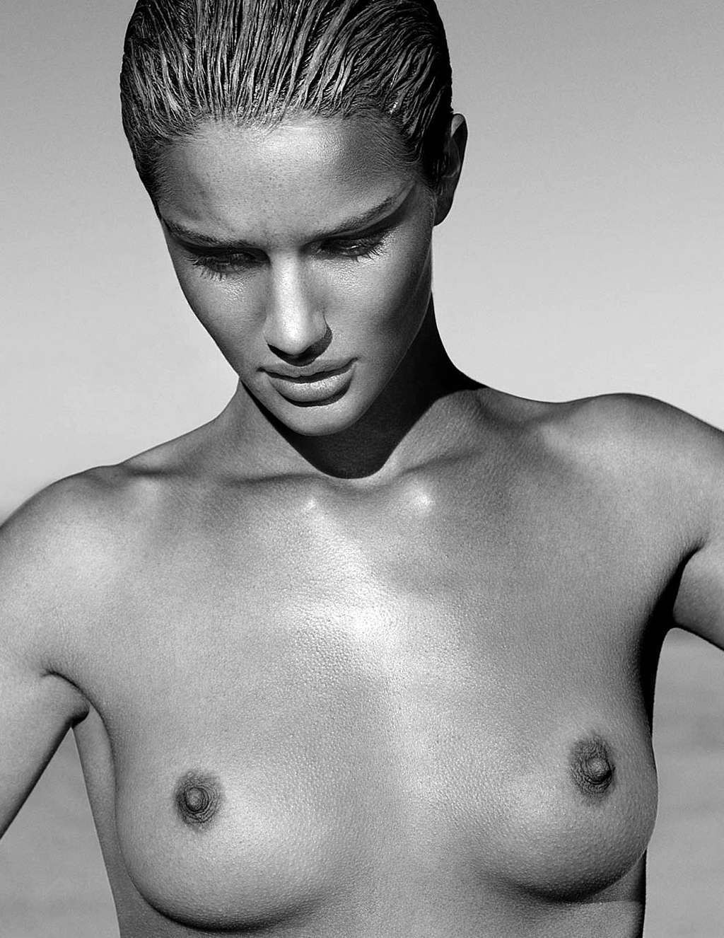 Rosie Huntington exposing tits and her ass in lingerie and posing with guy #75345183