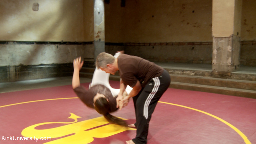 Grappling und Takedowns für Bdsm-Spiele
 #71958695