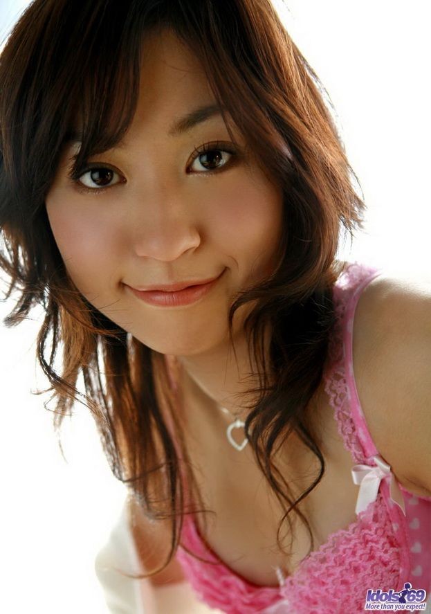 Pretty asian Momo Yoshizawa poses showing her tits #69764397