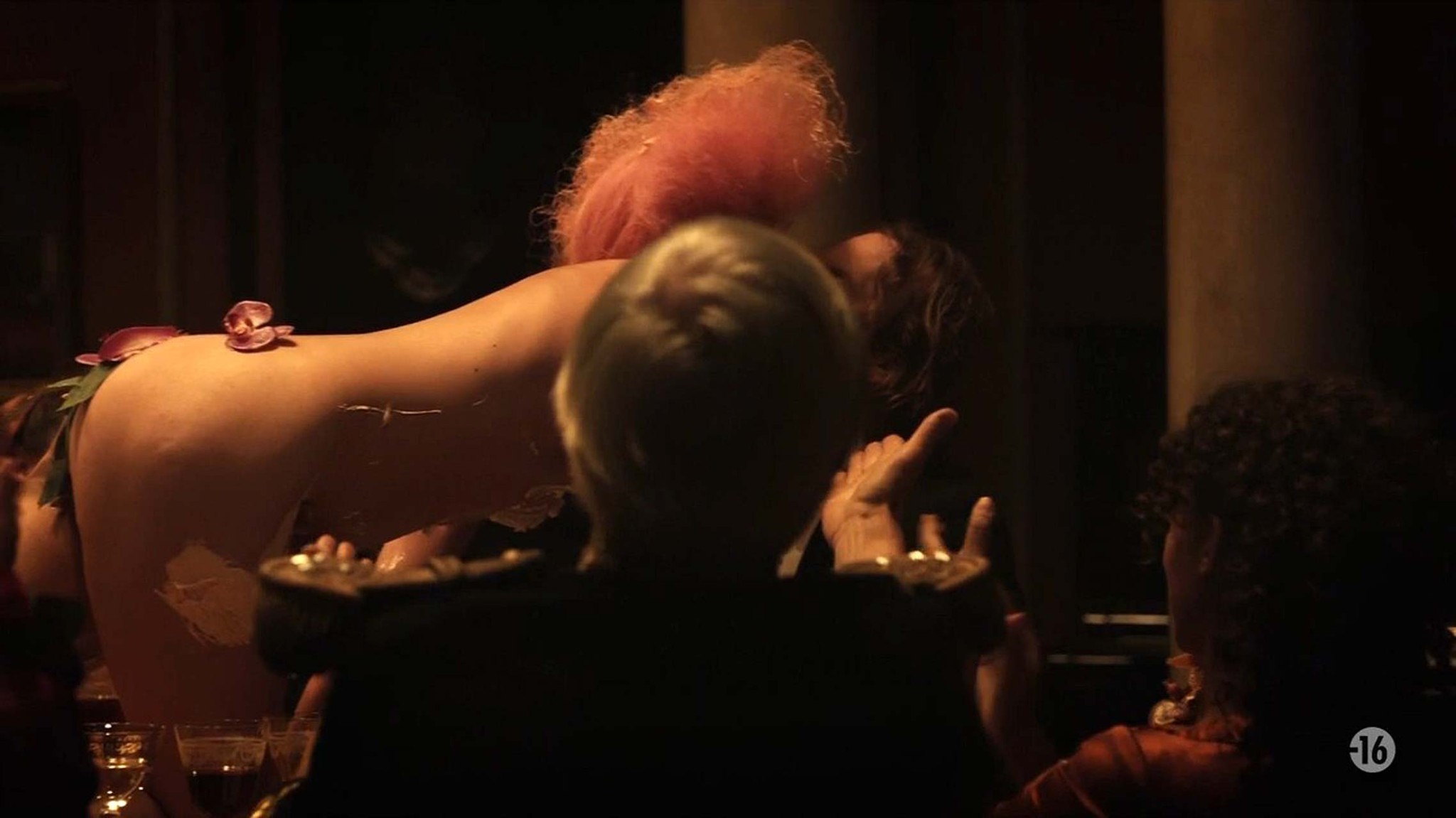 Anne charrier exposant ses beaux seins et ses bas dans une scène de film nu
 #75329994