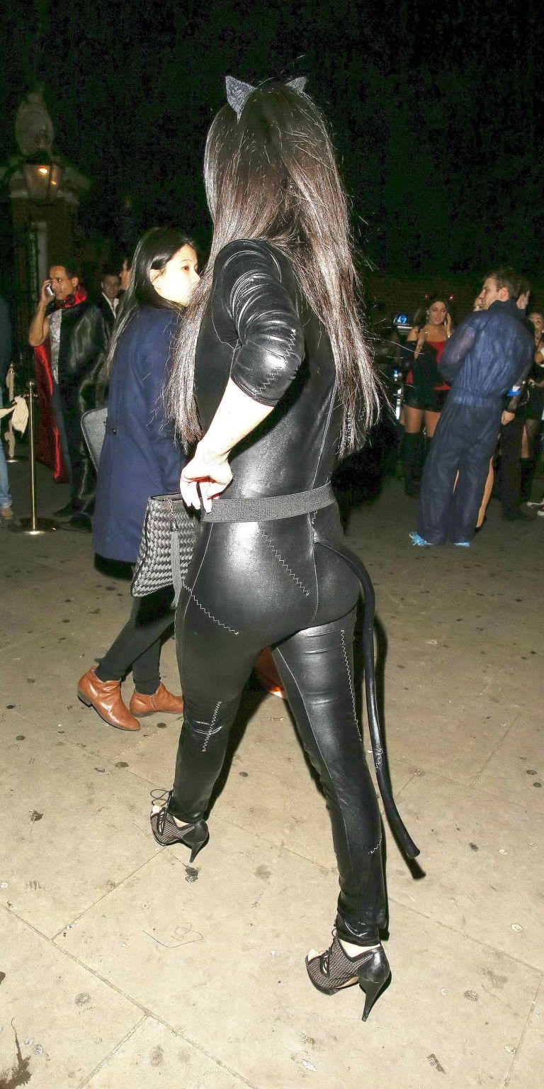 Tulisa Contostavlos shows off her ass  cleavage wearing a leather Catwoman costu #75181764