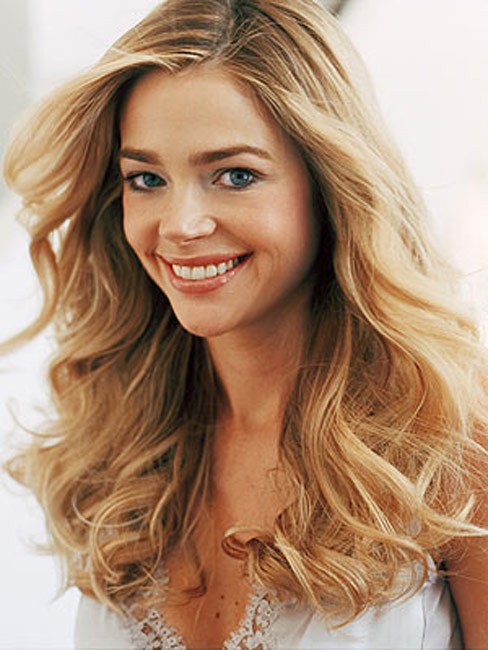 Denise Richards caldo corpo nudo e figa rasata
 #75392456