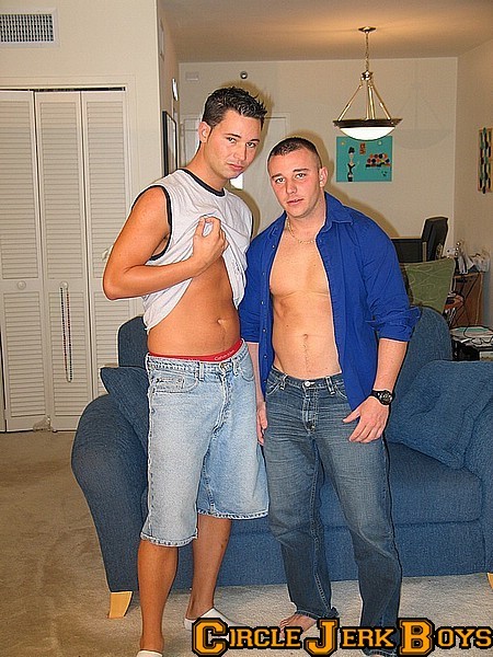 Two hunks relaxing #77002089