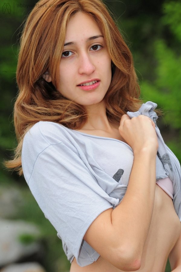 Hairy Brunette Babe Will get Naked And Frisky While Outside