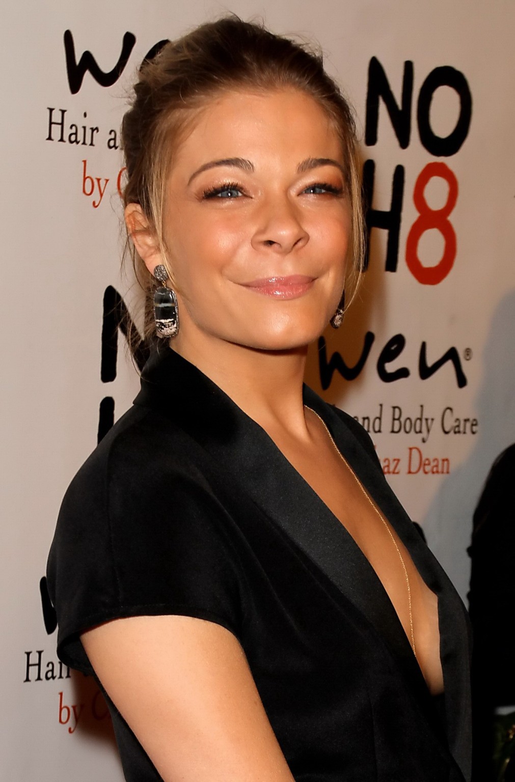 Leann Rimes mit Nippelslip auf der noh8 4th anniversary party in hollywood
 #75246150