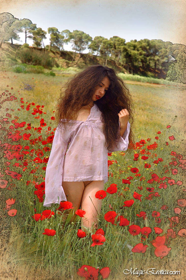 Nacktes Teenie-Babe pisst im Freien
 #76422891