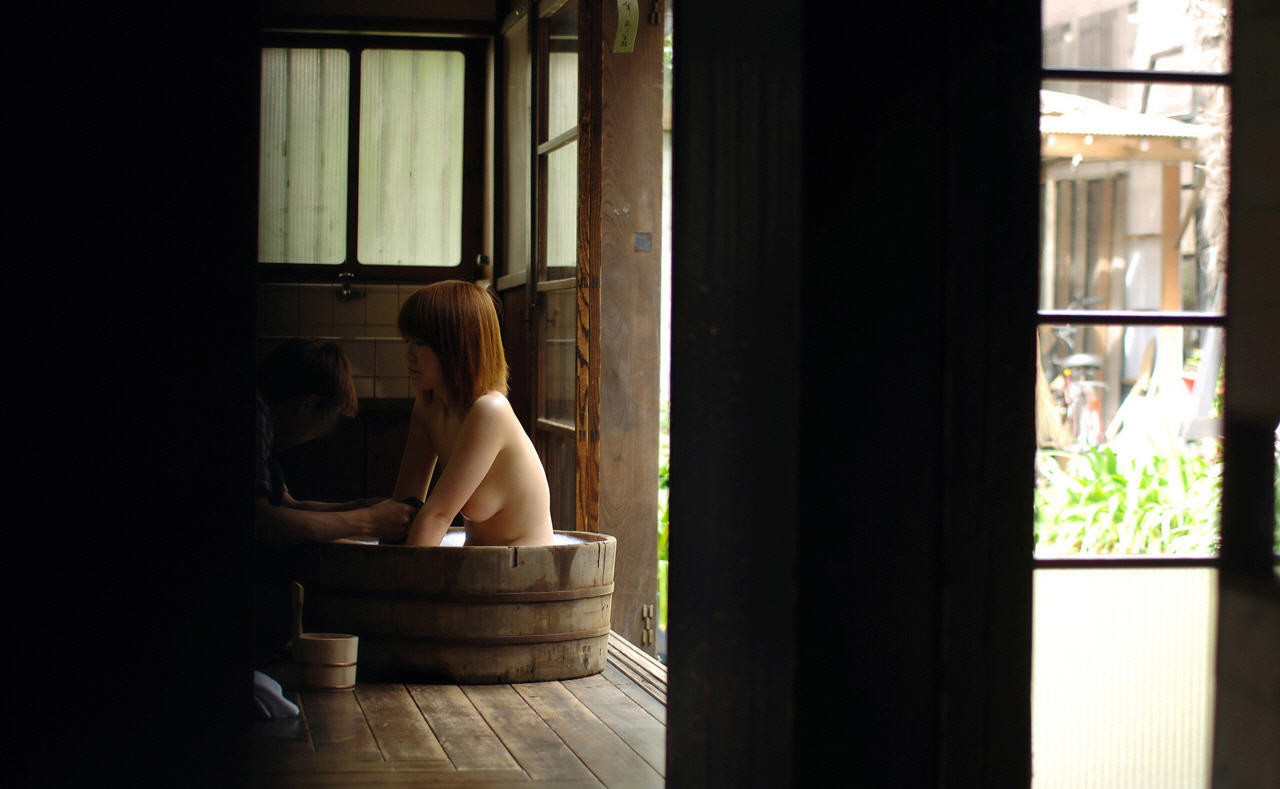 La traviesa nanami tiene un buen par de tetas y un coño peludo
 #69933528