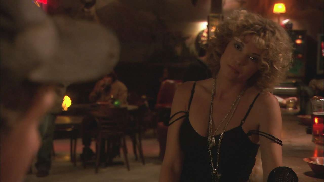 Nicky aycox mostrando sus grandes tetas y follando encima de chico
 #75273113