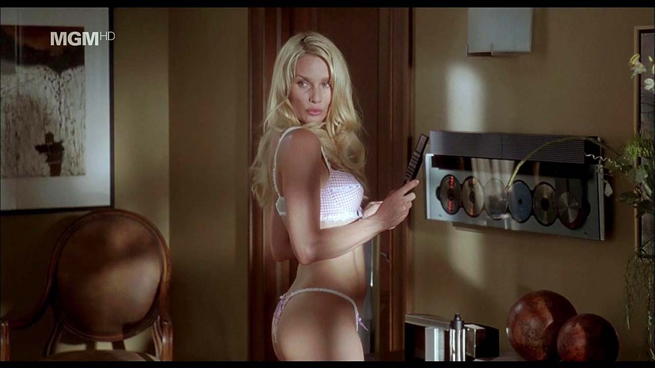 Nicollette sheridan montrant son beau corps et son cul en lingerie
 #75317630